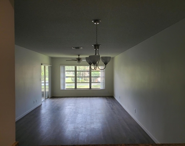 5890 Sugar Palm Court - Photo Thumbnail 5