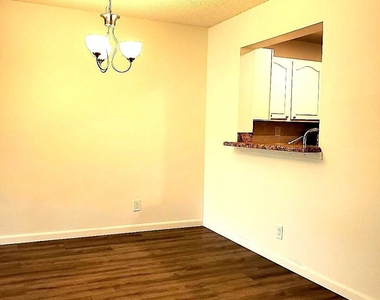 5890 Sugar Palm Court - Photo Thumbnail 3