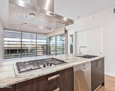 7120 E Kierland Boulevard - Photo Thumbnail 7