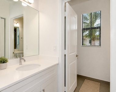 4822 Nw 56th Court - Photo Thumbnail 14