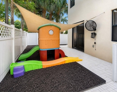 4822 Nw 56th Court - Photo Thumbnail 31