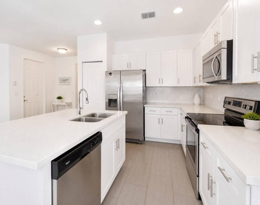 4822 Nw 56th Court - Photo Thumbnail 8