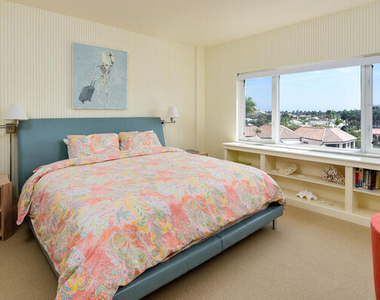 250 Bradley Place - Photo Thumbnail 3