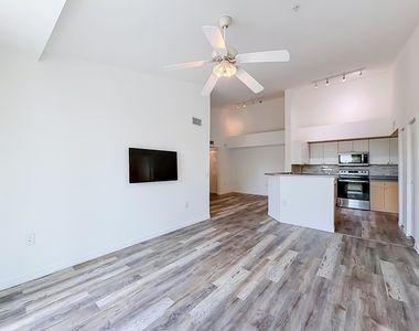 1119 Villa Circle - Photo Thumbnail 17