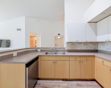 1119 Villa Circle - Photo Thumbnail 9