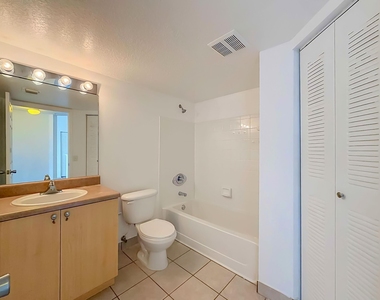 1119 Villa Circle - Photo Thumbnail 30