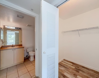 1119 Villa Circle - Photo Thumbnail 36
