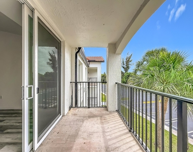 1119 Villa Circle - Photo Thumbnail 44