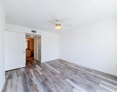 1119 Villa Circle - Photo Thumbnail 34