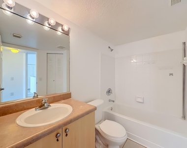 1119 Villa Circle - Photo Thumbnail 31