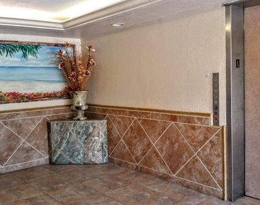 825 Egret Circle - Photo Thumbnail 13