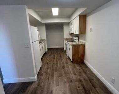 825 Egret Circle - Photo Thumbnail 3