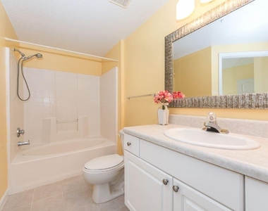 5080 Fairways Circle - Photo Thumbnail 16