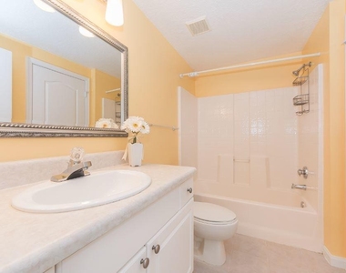 5080 Fairways Circle - Photo Thumbnail 13