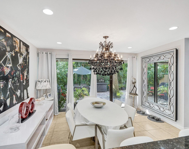 702 Saint Albans Drive - Photo Thumbnail 10