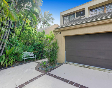 702 Saint Albans Drive - Photo Thumbnail 41