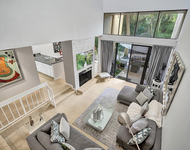 702 Saint Albans Drive - Photo Thumbnail 18