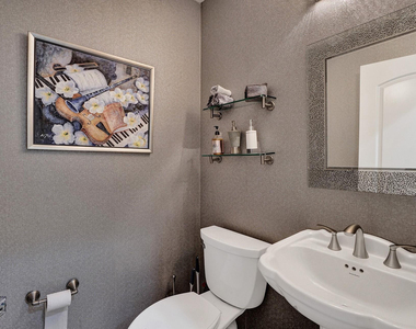 702 Saint Albans Drive - Photo Thumbnail 34