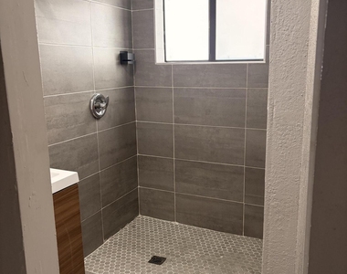 15700 Nw 39th Place - Photo Thumbnail 10