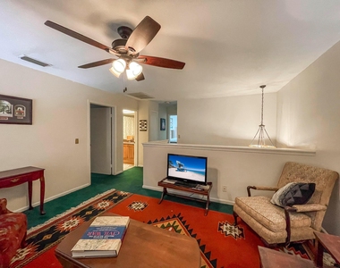 56 Edinburgh Drive - Photo Thumbnail 11