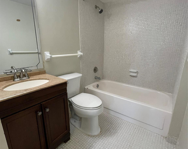 4158 Inverrary Drive - Photo Thumbnail 14