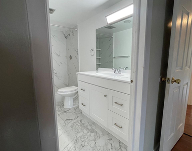 4158 Inverrary Drive - Photo Thumbnail 27