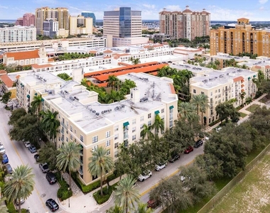 780 S Sapodilla Avenue - Photo Thumbnail 14