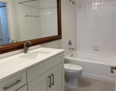 780 S Sapodilla Avenue - Photo Thumbnail 9