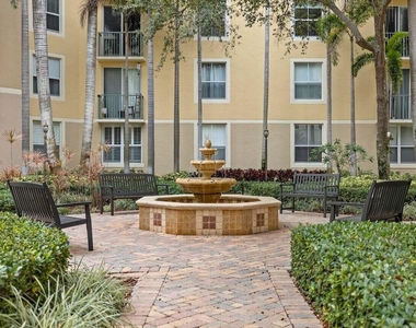 780 S Sapodilla Avenue - Photo Thumbnail 16