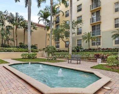 780 S Sapodilla Avenue - Photo Thumbnail 17
