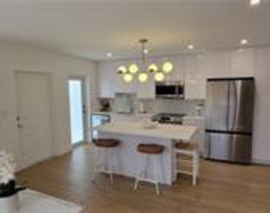 915 Intracoastal Drive - Photo Thumbnail 4