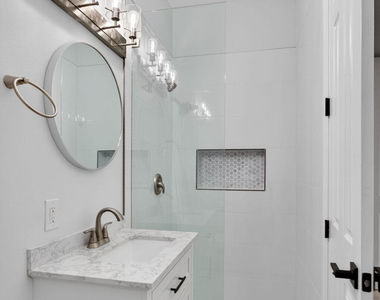2457 Ne 14th Street - Photo Thumbnail 13