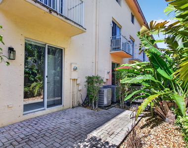 2457 Ne 14th Street - Photo Thumbnail 30