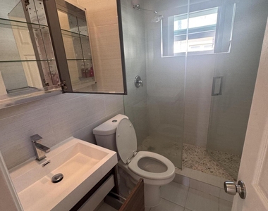 570 Ne 64th Street - Photo Thumbnail 9