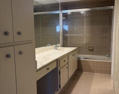 21435 Campo Allegro Drive - Photo Thumbnail 39