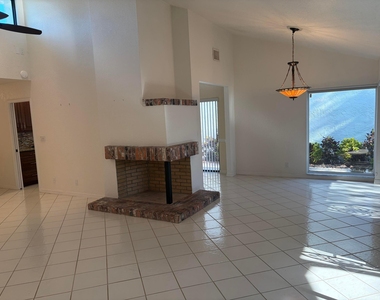 21435 Campo Allegro Drive - Photo Thumbnail 15