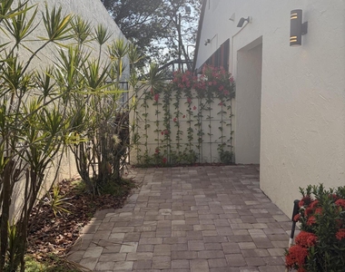 21435 Campo Allegro Drive - Photo Thumbnail 3
