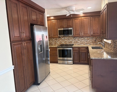 21435 Campo Allegro Drive - Photo Thumbnail 8