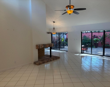 21435 Campo Allegro Drive - Photo Thumbnail 14