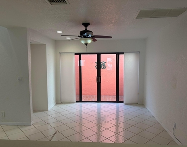 21435 Campo Allegro Drive - Photo Thumbnail 13