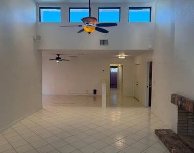 21435 Campo Allegro Drive - Photo Thumbnail 22
