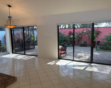 21435 Campo Allegro Drive - Photo Thumbnail 19