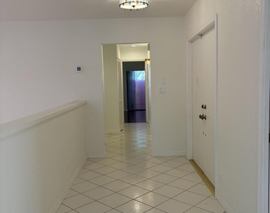 21435 Campo Allegro Drive - Photo Thumbnail 7