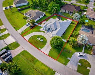5918 Nw Hann Drive - Photo Thumbnail 2