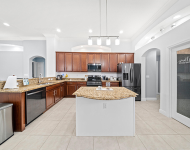 5918 Nw Hann Drive - Photo Thumbnail 24