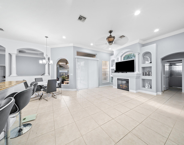 5918 Nw Hann Drive - Photo Thumbnail 17