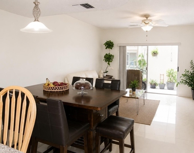 75 Whitehead Circle - Photo Thumbnail 8