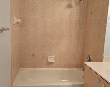 3569 Forest Hill Boulevard - Photo Thumbnail 18