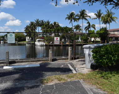 151 Se 6th Avenue - Photo Thumbnail 18