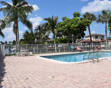 151 Se 6th Avenue - Photo Thumbnail 15